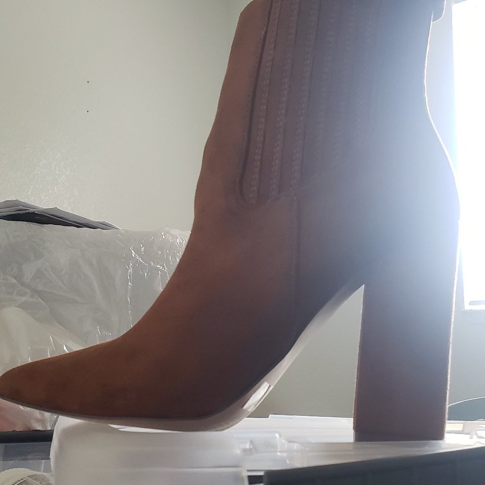 Suede heel boots